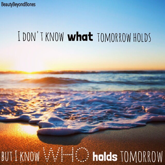Stress and the holidays go hand in hand. How to NOT feel overwhelmed, is as easy as asking yourself a very simple question. What it is, may surprise you. #thanksgiving #holidays #christmas #fall #catholic #life #christianity #faith #jesus #god 
