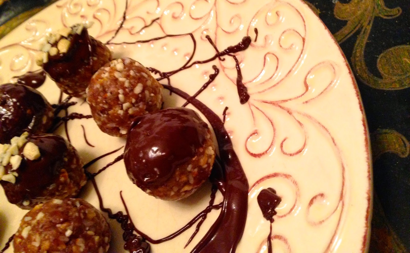 Pina Colada Cookies by BeautyBeyondBones #edrecovery #glutenfree #vegan #paleo #dessert #food #healthyfood