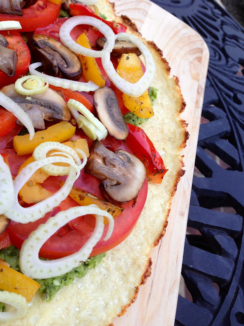 A delicious gluten free, vegan and paleo with a cauliflower pizza crust!
