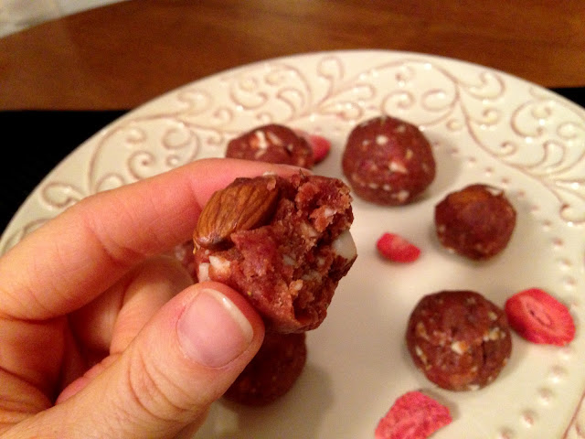 Peanut Butter and Jelly Bites PB&J by BeautyBeyondBones #glutenfree #grainfree #vegan #food #dessert #healthy #paleo #whole30 #specificcarbohydratediet