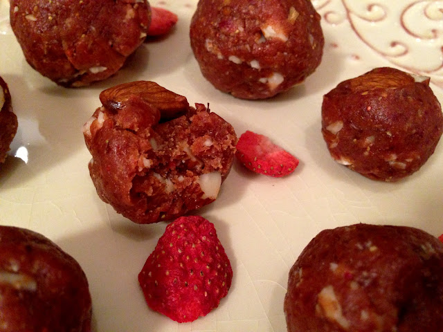 Peanut Butter and Jelly Bites PB&J by BeautyBeyondBones #glutenfree #grainfree #vegan #food #dessert #healthy #paleo #whole30 #specificcarbohydratediet