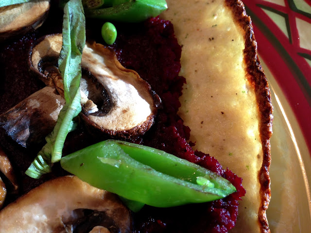 Beet & Mushroom Flatbread #beautybeyondbones #edrecovery #glutenfree #vegan #paleo #food #summer
