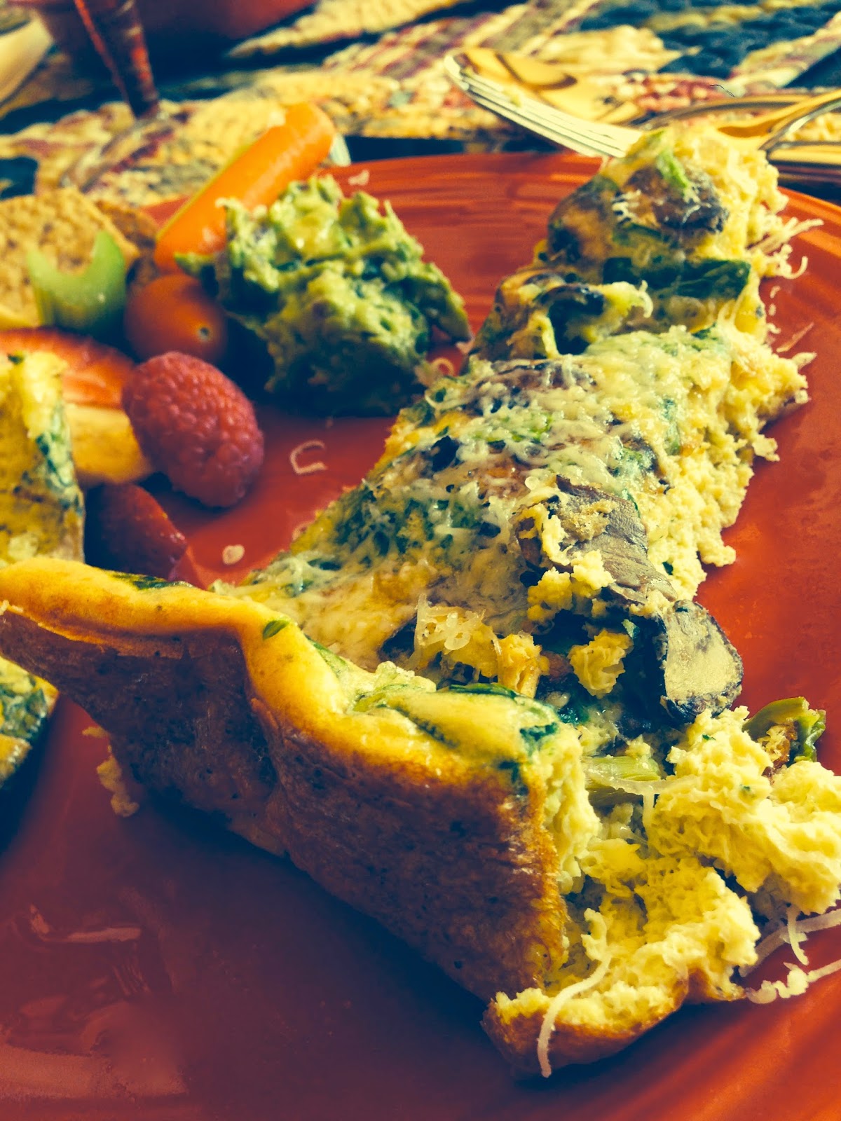 Cheesy Spinach and Mushroom Frittata! #brunch #breakfast #food #glutenfree #paleo #beautybeyondbones #edrecovery