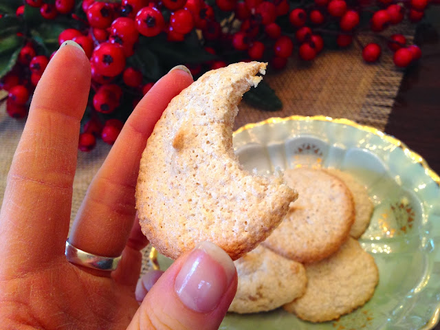 Almond Meringue Cookies by BeautyBeyondBones! #grainfree #glutenfree #dairyfree #sugarfree #edrecovery #dessert #cookies #paleo