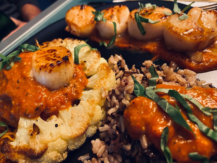 Pan Seared Scallops with Spice Tomato Sauce by BeautyBeyondBones #food #recipe #dinner #seafood #keto #glutenfree #paleo #dairyfree #healthyfood #edrecovery #yum