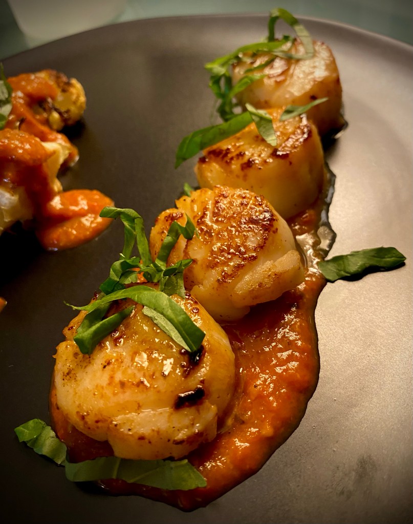 Pan Seared Scallops with Spice Tomato Sauce by BeautyBeyondBones #food #recipe #dinner #seafood #keto #glutenfree #paleo #dairyfree #healthyfood #edrecovery #yum