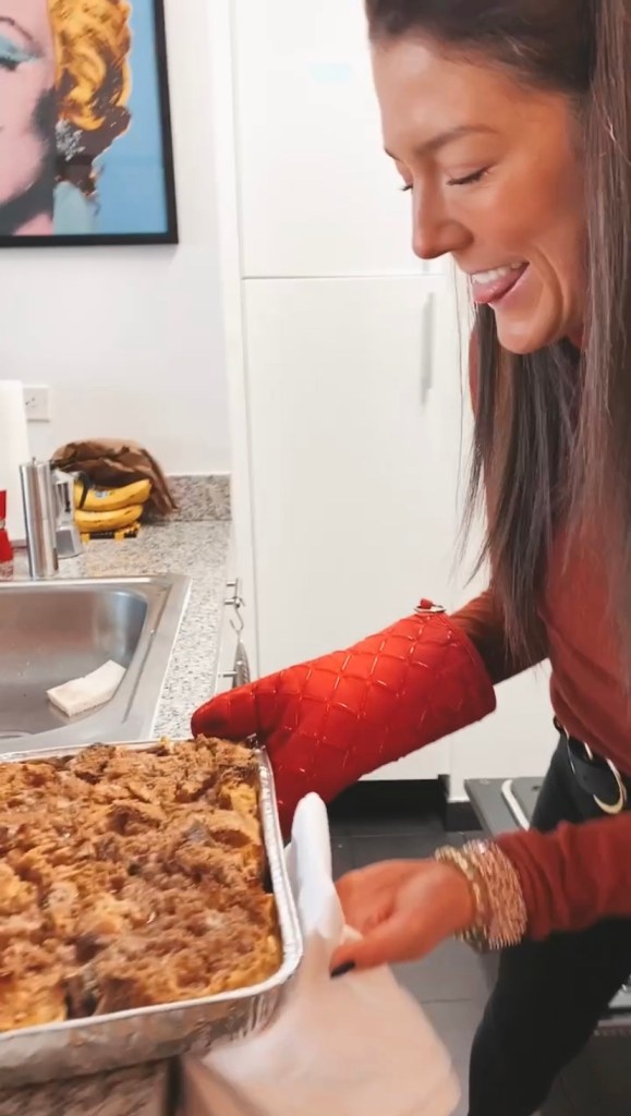 Overnight French Toast Casserole by BeautyBeyondBones! #food #breakfast #brunch #casserole #frenchtoast #vegetarian #food #edrecovery 