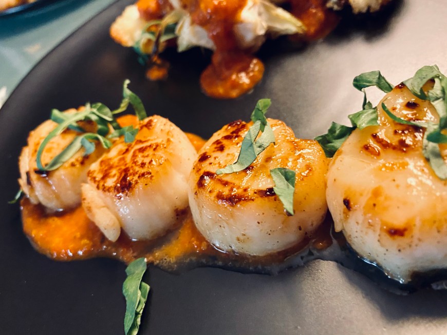 Pan Seared Scallops with Spice Tomato Sauce by BeautyBeyondBones #food #recipe #dinner #seafood #keto #glutenfree #paleo #dairyfree #healthyfood #edrecovery #yum