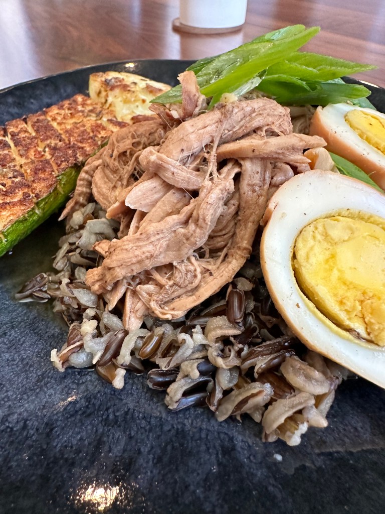 A healthy and delicious recipe for tradtional Filipino Pork Adobo! Why knew it could be so easy to make this flavor-packed dish! #cooking #food #filipino #adobo #keto #glutenfree #paleo #healthyfood #asianfood #yum