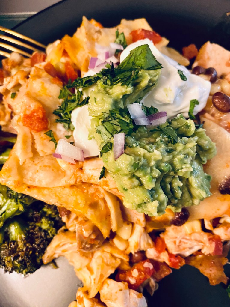 The Super Bowl is here! And this #Cincinnati gal is sharing all the Cincy #foodie fare that is sure to make your #SuperBowl #party a hit! (Even if you're not a Cincinnati #Bengals fan!) #whodey #snacks #food #skyline #recipes 