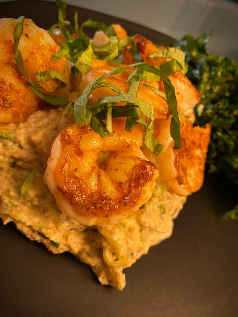 Healthy Shrimp Fettuccini Alfredo?! Somebody pinch me! This delicious Italian pasta classic is actually dairy free and KETO! That’s right! Plant based ingredients that make this gluten free dinner a hit! #recipe #keto #glutenfree #healthyfood #food #paleo #lowcarb #dairyfree #specificcarbohydratediet #pasta 