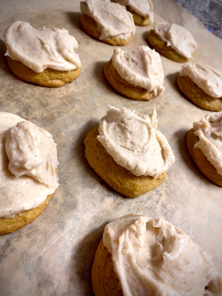 The #holidays can be an exceptionally difficult for those in #recovery from eating disorders. #Family gatherings, shared meals, #Christmas cookies - this #food-centric holiday can bring up a lot of anxiety and fear. After 15 years in recovery, here are my tips! #edrecovery #catholic #anorexia #eatingdisorder #health