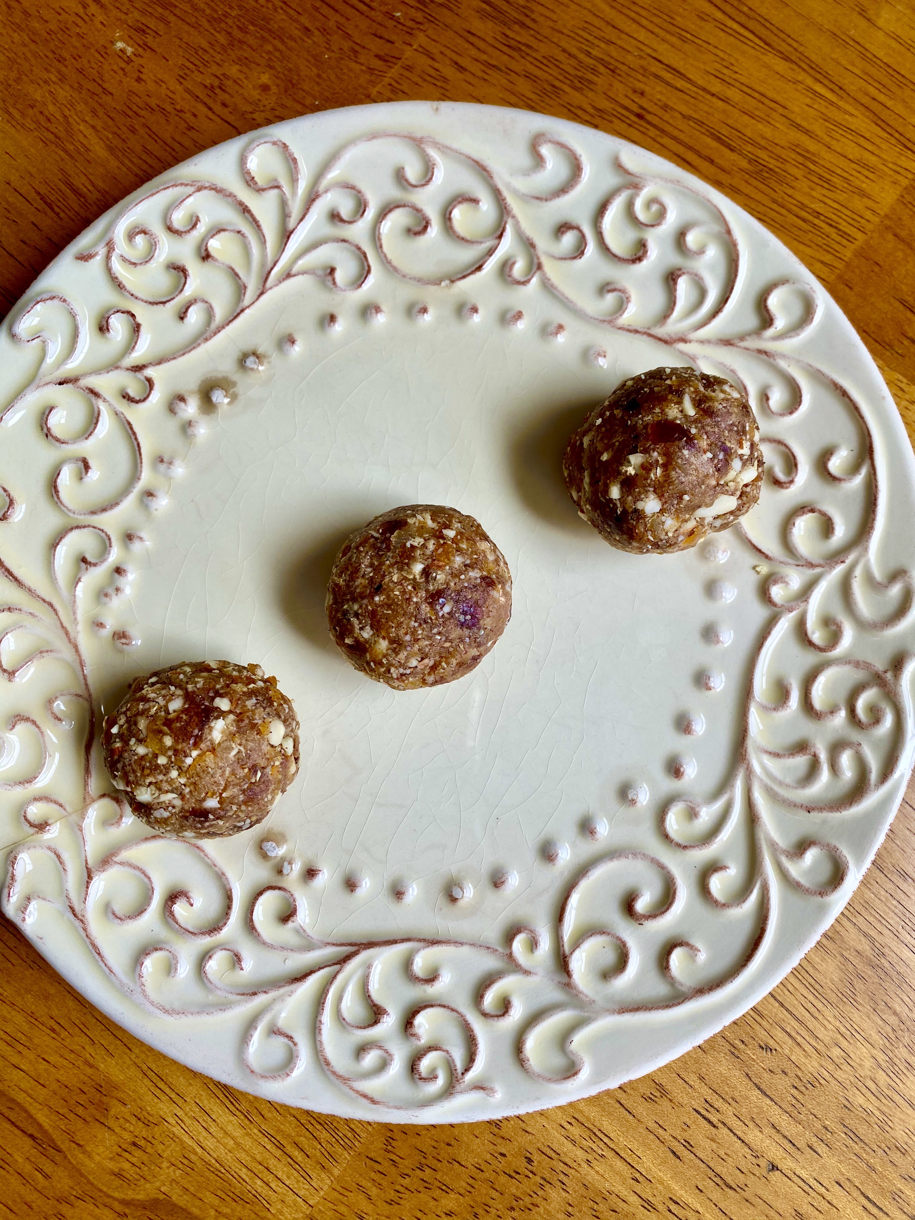 Peaches and Cream Cookies by BeautyBeyondBones #glutenfree #grainfree #vegan #paleo #specificcarbohydratediet #edrecovery #food #dessert