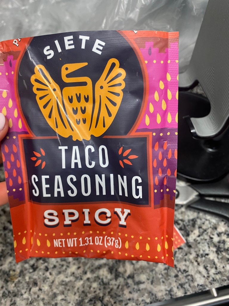 Taco night is the BEST night! And these Turkey tacos are going to blow you away! They’re healthy and bursting with flavor! Make the tonight for #TacoTuesday ! #tacos #food #healthyfood #glutenfree #dinner #recipe #cooking #mexicanfood #yum