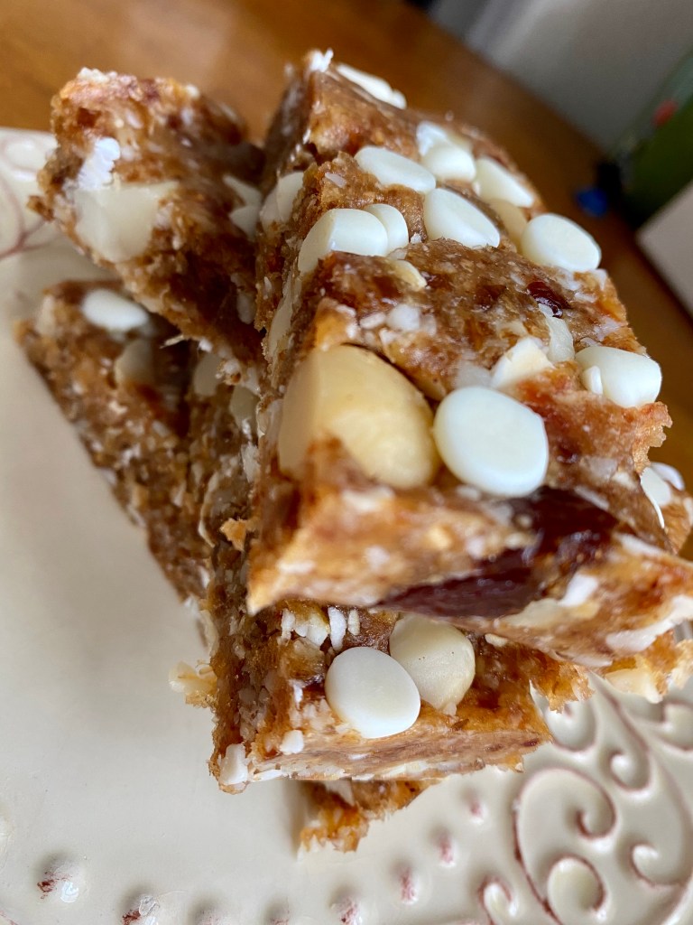 Tropical Breakfast Bar by BeautyBeyondBones #food #glutenfree #grainfree #vegan #paleo #specificcarbohydratediet #edrecovery #breakfast #brunch #healthyfood #yum