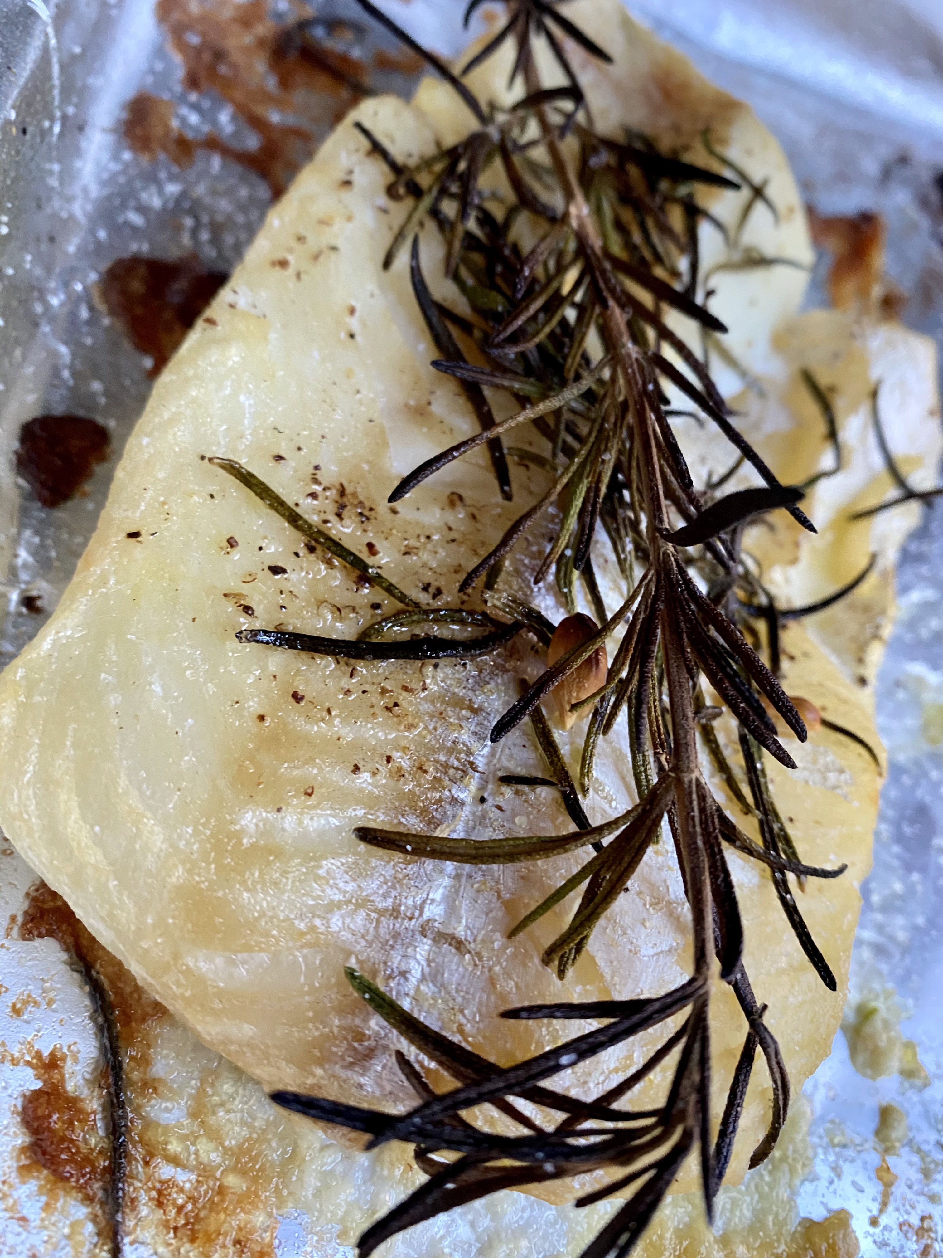 Rosemary Cod with Cauliflower Rice by BeautyBeyondBones! #grainfree #glutenfree #pescatarian #paleo #specificcarbohydratediet #food #edrecovery #healthyfood