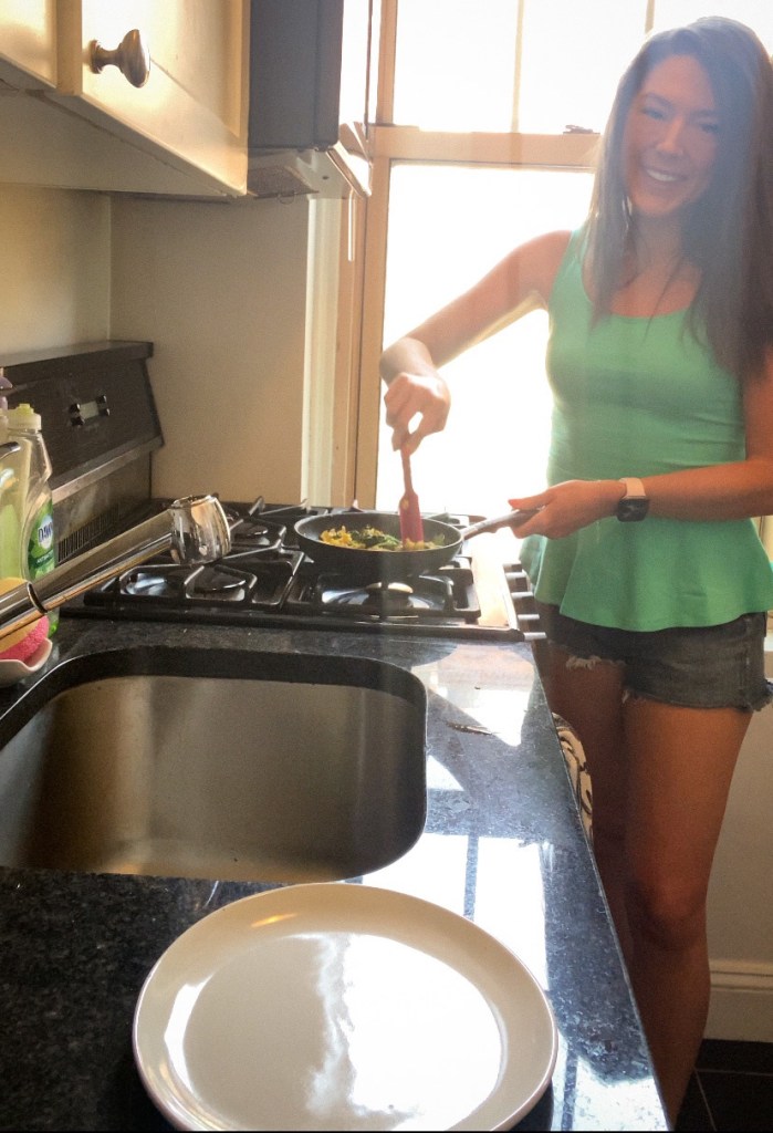 An easy and delicious breakfast recipe! Provençal Scrambled Eggs! Creamy and delicious and busying with flavor! Garlic, sun dried tomatoes and spinach come together for this brunch classic! #food #breakfast #healthyfood #eggs #glutenfree #paleo #keto #scd #cooking #brunch