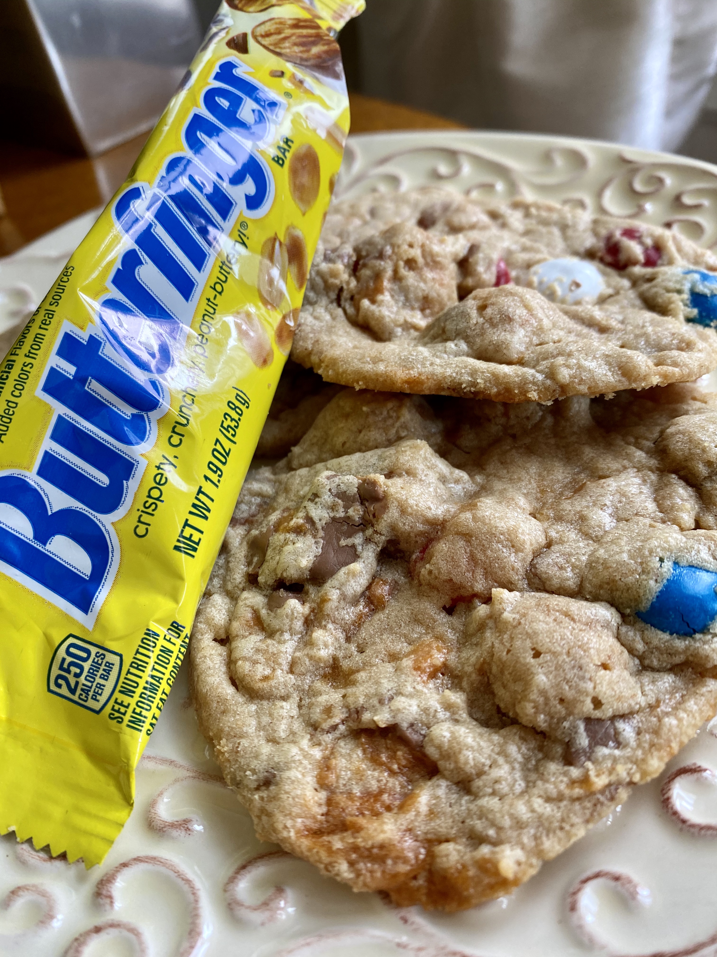 Butterfinger Cookies by BeautyBeyondBones #dessert #treats #yummy #butterfinger #chocolate #peanutbutter #cookies #food #edrecovery