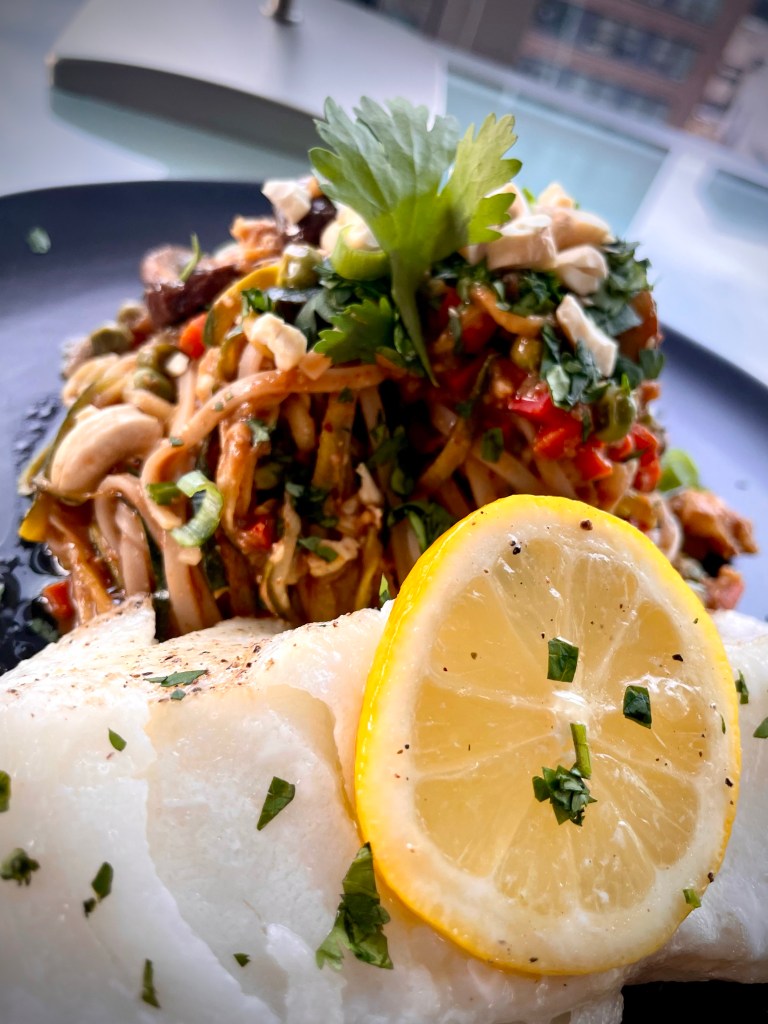 My Pad Thai recipe is outrageously delicious…and SECRETLY LOW CARB! That’s right! It uses half zucchini noodles and half brown rice noodles! (Or you have the option of being fully one or the other!) The sauce is out of this world too - it’s my favorite meal for a reason! #keto #glutenfree #lowcarb #dinner #healthyfood #healthyrecipes #food #dinner #edrecovery #recovery 