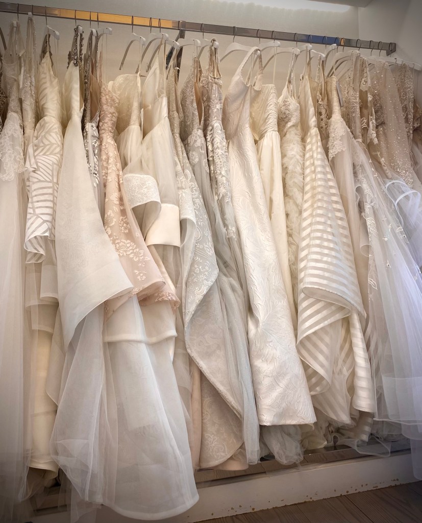 Did I say YES to the dress!?? After TWO covid-related reschedules, wedding shopping in NYC with my mama has been with the wait! #wedding #weddingdress #bridetobe #bride #engaged #shopping #nyc #style #fashion #kleinfelds