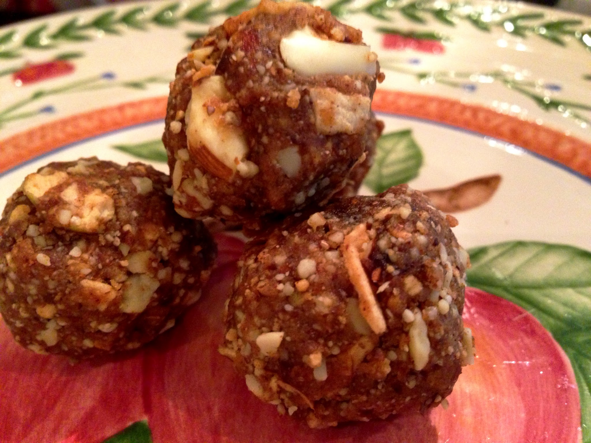 Apple Pie Cookies by BeautyBeyondBones #healthy #glutenfree #vegan #paleo #raw #dessert #vegetarian #edrecovery #energybites #food