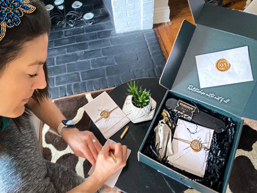 The Ultimate Christmas Gift Guide! Ideas for him, for her, for parents, siblings, even your gamer nephew! It’s the most wonderful time of the year! #christmas #holidays #giftguide #family #parenting #giving #gifts #fall #tech #cooking 