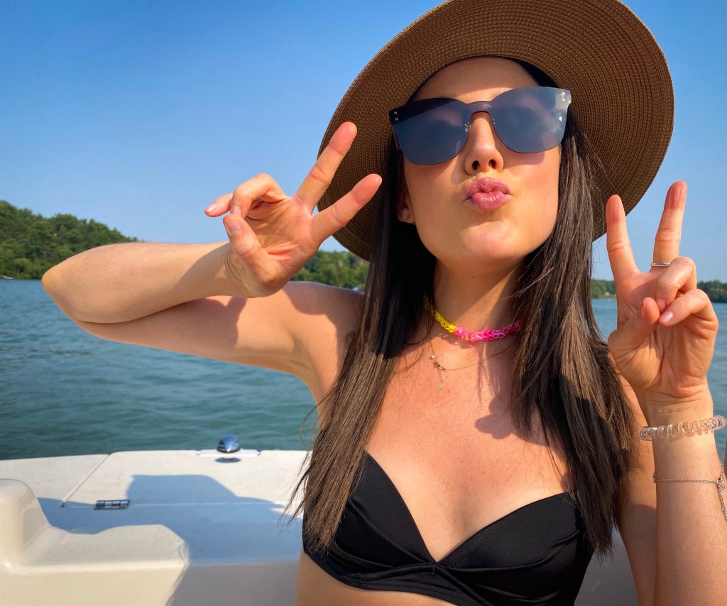 From the Top Eating Disorder Recovery Blogger, how she made peace with her body after a life threatening case of anorexia. Recovery is possible. Loving your body is possible. It only takes two things. #edrecovery #recovery #bodypositive #bodyimage #selflove #catholic #selfcare #anorexia #mentalhealth