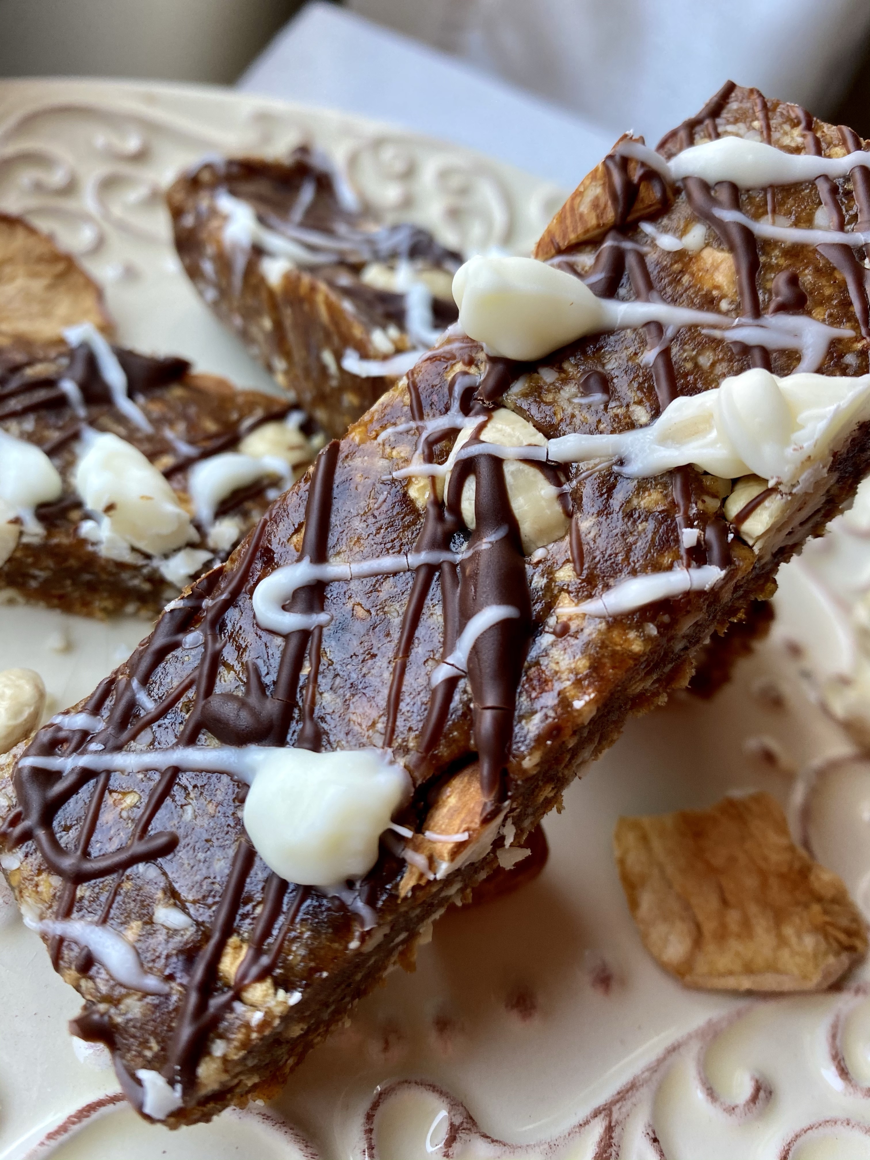 Caramel Apple Bars by BeautyBeyondBones #grainfree #glutenfree #vegan #paleo #vegetarian #dessert #keto #specificcarbohydratediet #edrecovery #food #breakfast #chocolate