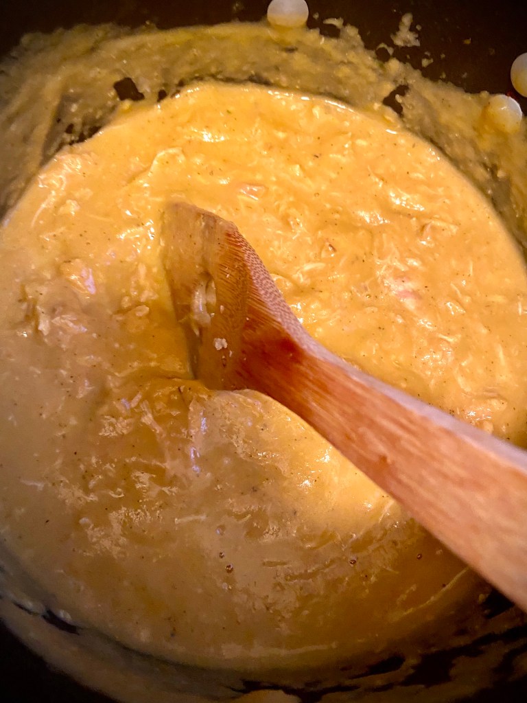 This White Bean Chicken Soup is a delicious -- and nutrient dense -- #soup! And you can whip it up in 30 minutes! It's the perfect gluten free and #keto meal for a lazy Saturday afternoon! #food #cooking #glutenfree #soup #recipe #paleo #lowcarb #healthyfood