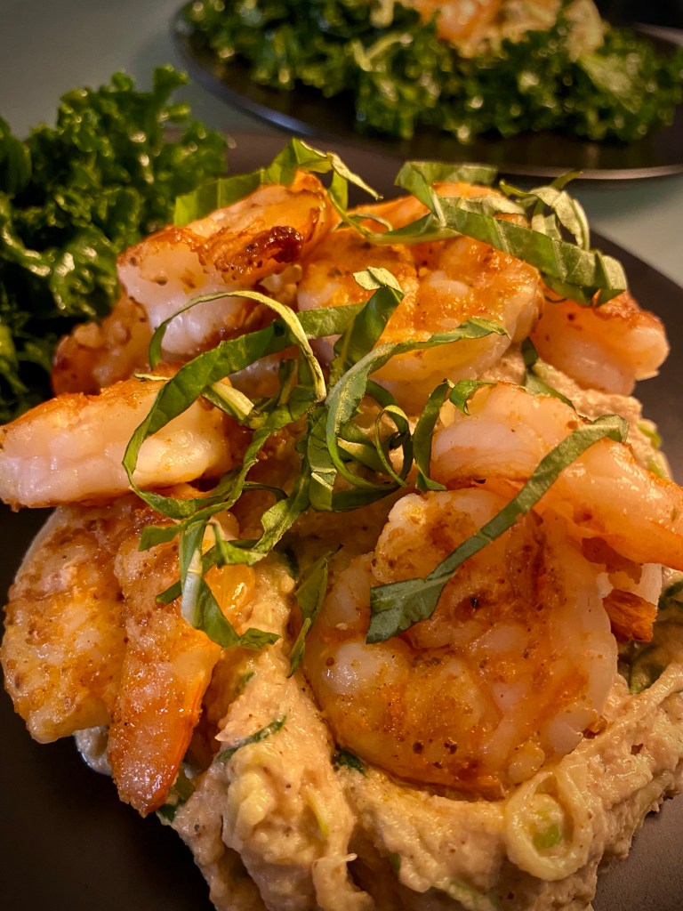 Healthy Shrimp Fettuccini Alfredo?! Somebody pinch me! This delicious Italian pasta classic is actually dairy free and KETO! That’s right! Plant based ingredients that make this gluten free dinner a hit! #recipe #keto #glutenfree #healthyfood #food #paleo #lowcarb #dairyfree #specificcarbohydratediet #pasta 