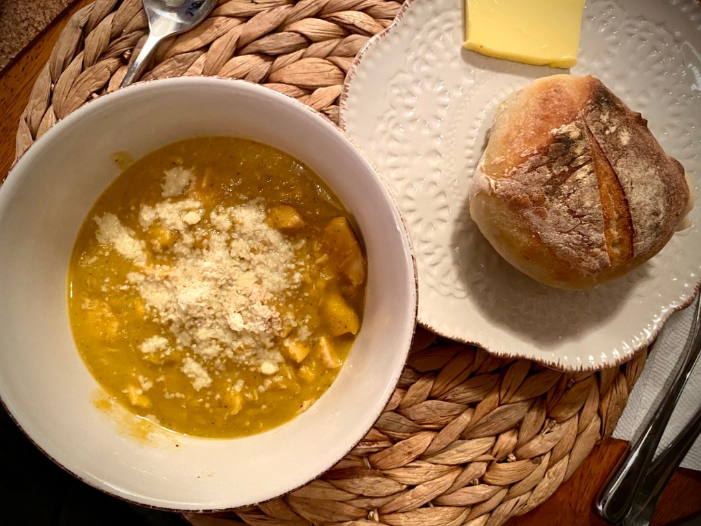 This White Bean Chicken Soup is a delicious -- and nutrient dense -- #soup! And you can whip it up in 30 minutes! It's the perfect gluten free and #keto meal for a lazy Saturday afternoon! #food #cooking #glutenfree #soup #recipe #paleo #lowcarb #healthyfood