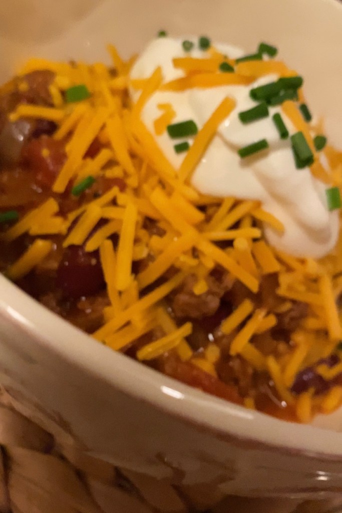 When the weather gets cold, it calls for CHILI! this hearty and delicious family recipe is healthy, gluten free and until now - TOP SECRET! that’s right! Nobody makes chili like they do in the Midwest! #food #glutenfree #dinner #chili #keto #paleo #cooking #recipe #soup #beef #midwest