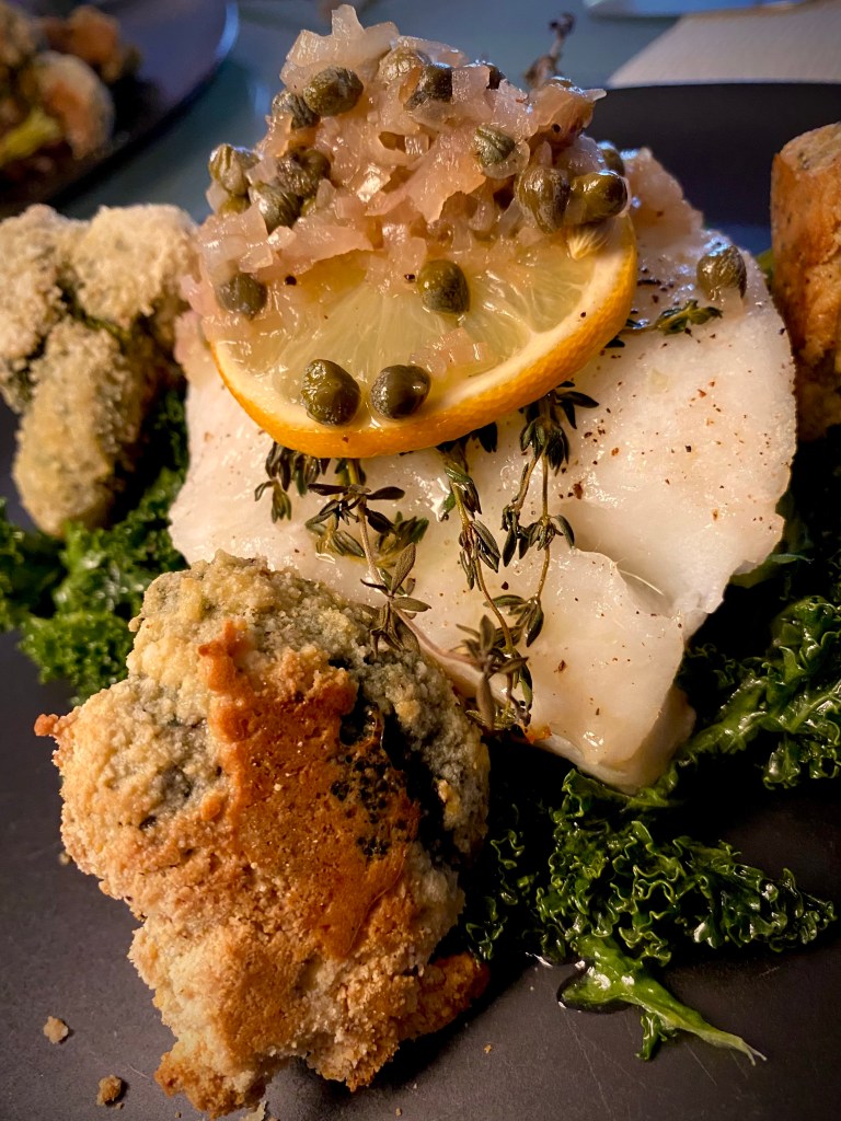 A delicious and #healthy #dinner of Halibut with a white wine and caper sauce, and KETO TEMPURA BROCCOLI! How is it #keto? It uses almond flour! #lowcarb #glutenfree #paleo #ulcerativecolitis #food #recipe #specificcarbohydratediet 