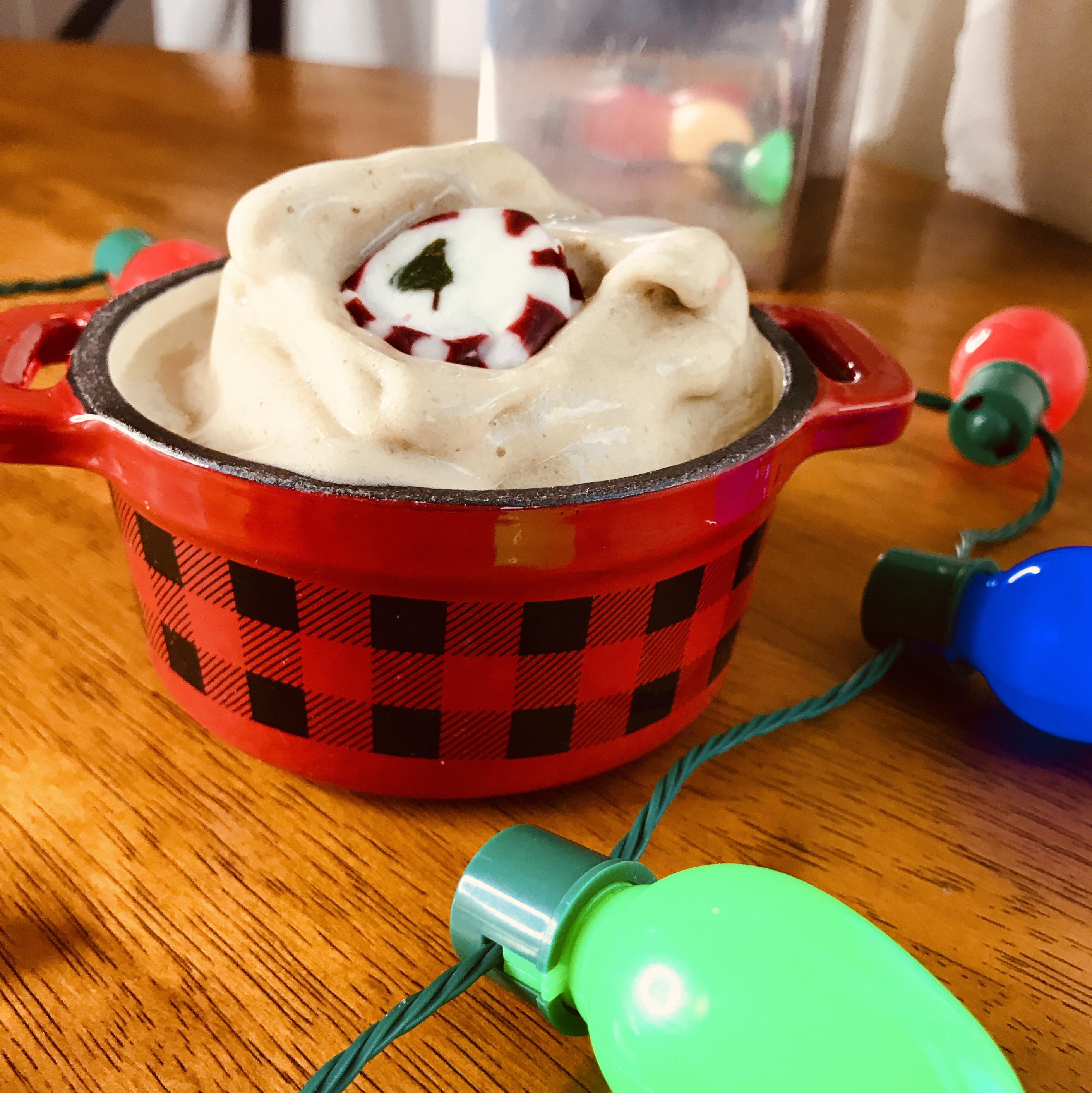 Peppermint Mocha Ice Cream - BeautyBeyondBones #nicecream #dessert #glutenfree #vegan #paleo #dairyfree #christmas #edrecovery #food #sugarfree