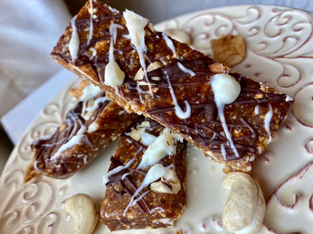 Caramel Apple Bars by BeautyBeyondBones #grainfree #glutenfree #vegan #paleo #vegetarian #dessert #keto #specificcarbohydratediet #edrecovery #food #breakfast #chocolate