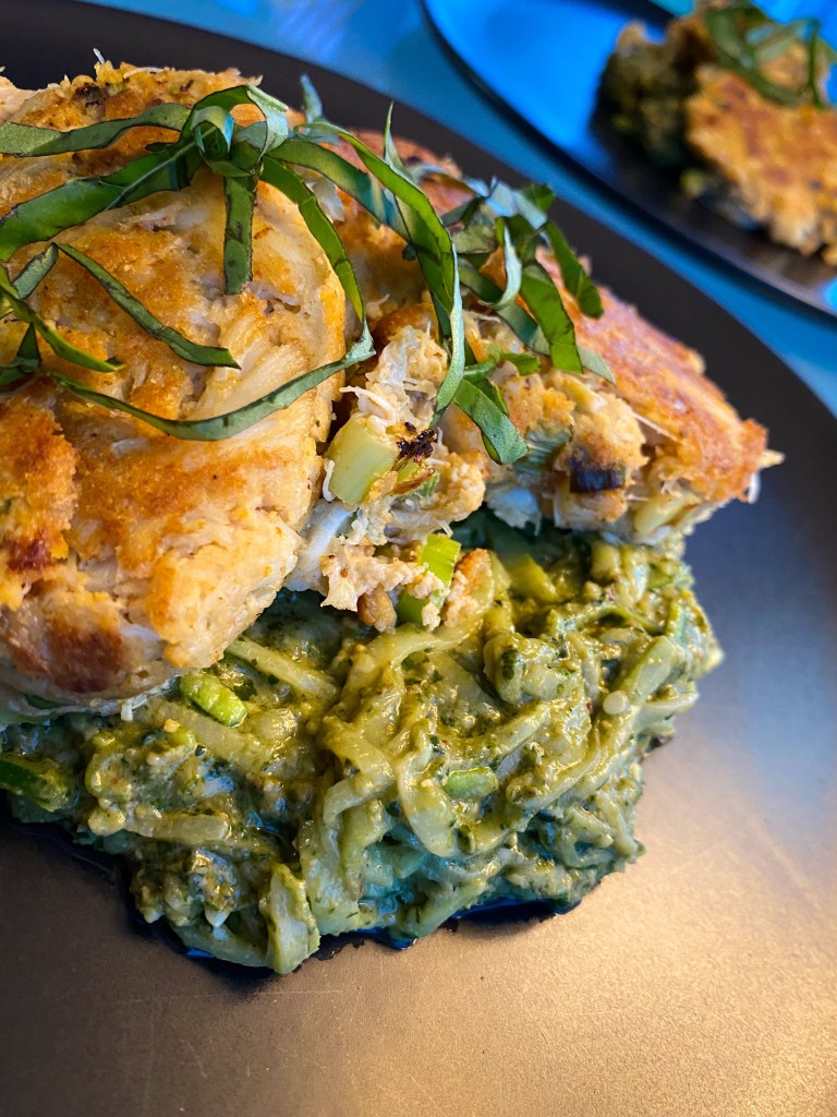 THE MOST AMAZING DINNER! Keto Crab Cakes! Made with almond flour and jumbo lump crab meat, these healthy and DELICIOUS crab cakes will become a new family favorite! #glutenfree #paleo #keto #lowcarb #crab #summer #food #recipe #healthyfood #cooking 