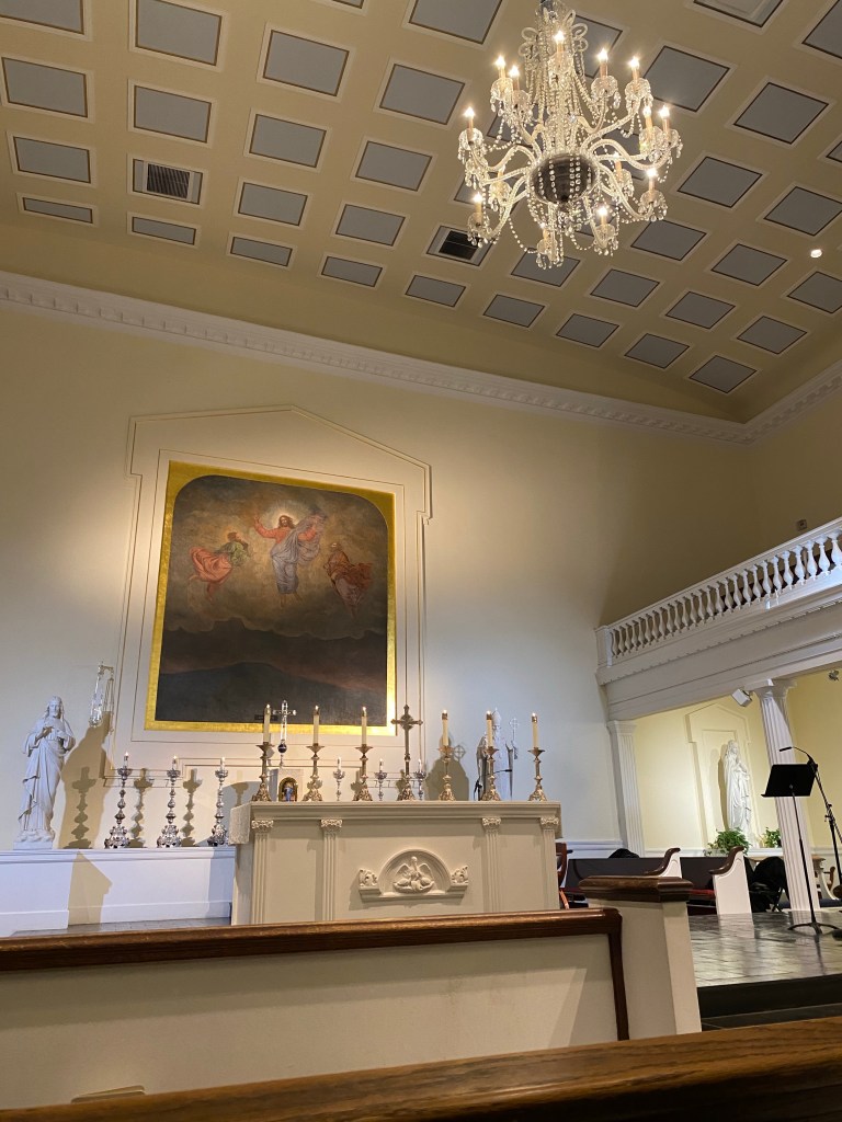 Today is MOVING DAY! Oh my gosh! What an exciting day! After 12 years in New York City, this gal is moving back to Ohio! Let’s just say I missed the grass, I missed nice people, and I missed MORE LIVING SPACE! #moving #goodbyenyc #nyc #ohio #life #engaged #boxes #manhattan #citylife #newyorkcity