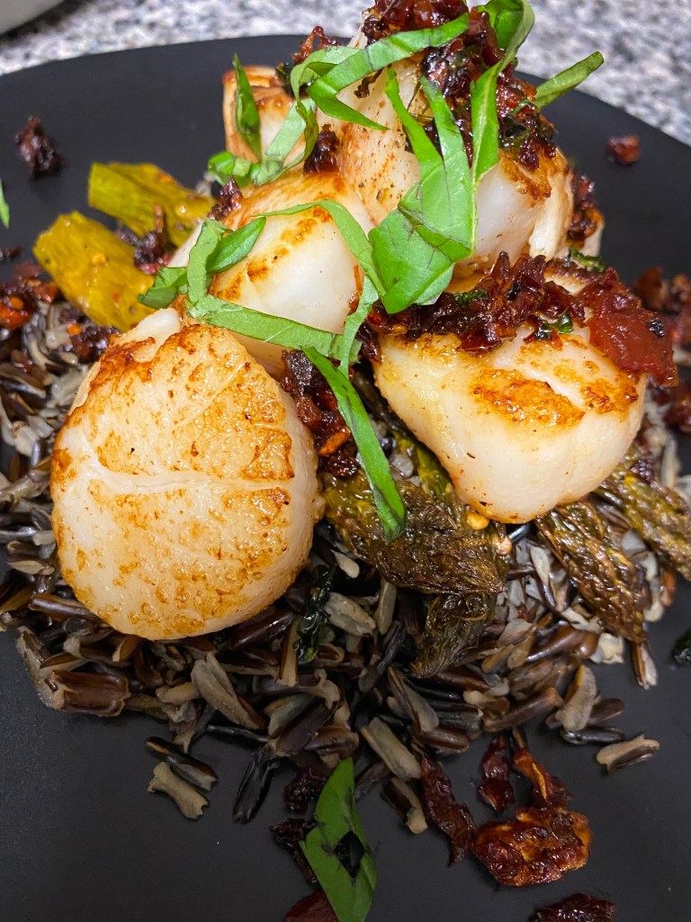 Pan Seared Scallops with Sun Dried Tomato Tapenade! By BeautyBeyondBones #food #healthyfood #glutenfree #paleo #keto #dairyfree #health #edrecovery 