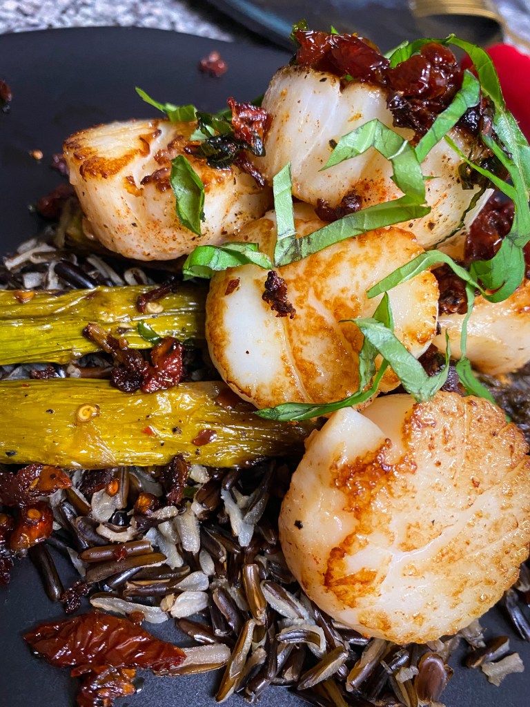 Pan Seared Scallops with Sun Dried Tomato Tapenade! By BeautyBeyondBones #food #healthyfood #glutenfree #paleo #keto #dairyfree #health #edrecovery 