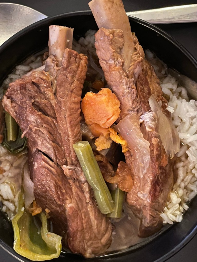 Filipino Sinigang! This healthy pork and vegetable sour soup is one of a kind, and super delicious! This traditional dish from the Philippines will be your new favorite! #food #sinigang #filipino #philippines #cooking #glutenfree #paleo #keto #soup #recipe 