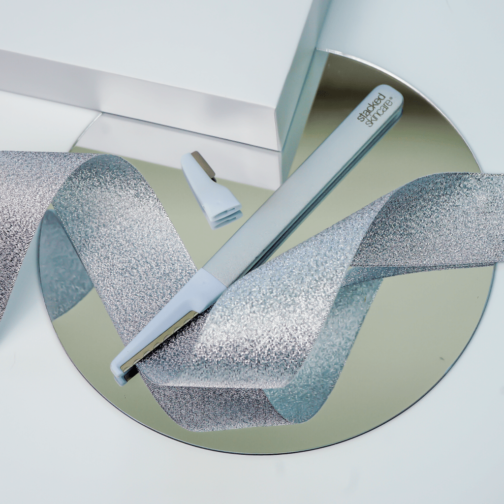 The Ultimate Christmas Gift Guide! Ideas for him, for her, for parents, siblings, even your gamer nephew! It’s the most wonderful time of the year! #christmas #holidays #giftguide #family #parenting #giving #gifts #fall #tech #cooking 