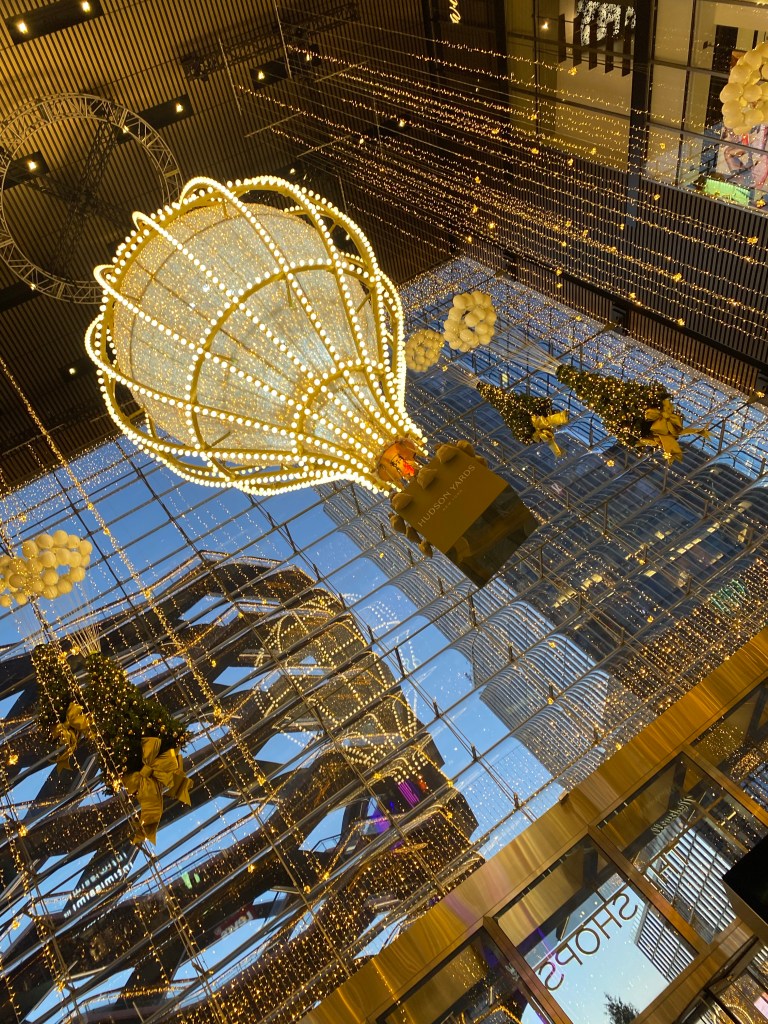 Today is MOVING DAY! Oh my gosh! What an exciting day! After 12 years in New York City, this gal is moving back to Ohio! Let’s just say I missed the grass, I missed nice people, and I missed MORE LIVING SPACE! #moving #goodbyenyc #nyc #ohio #life #engaged #boxes #manhattan #citylife #newyorkcity