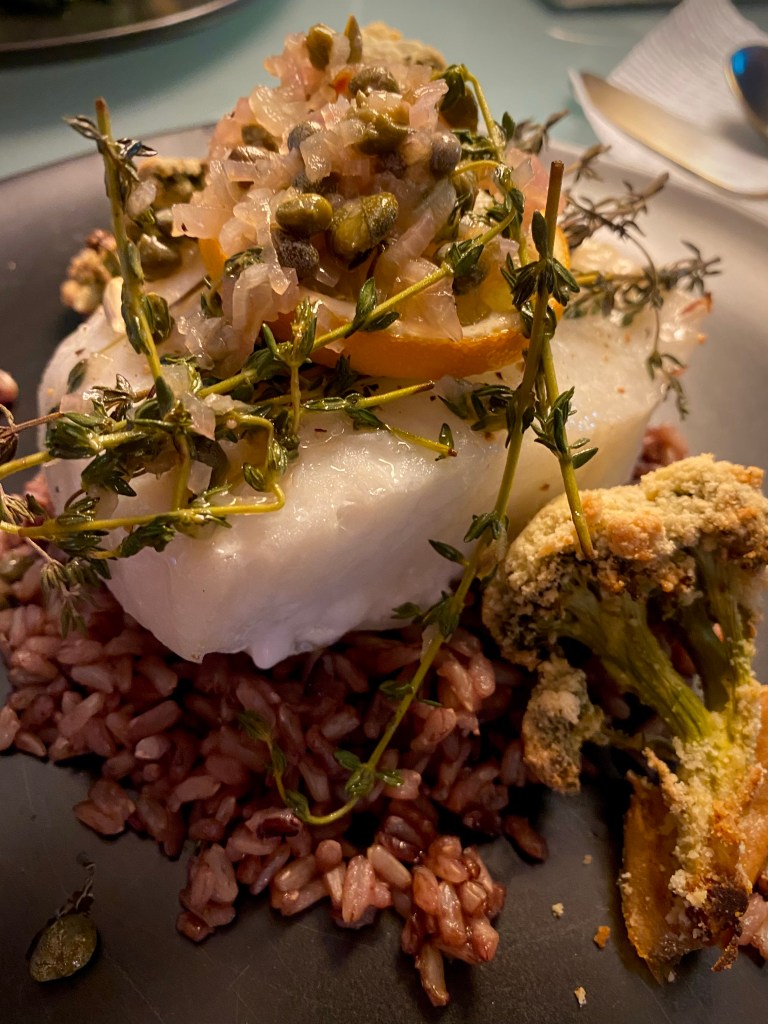 A delicious and #healthy #dinner of Halibut with a white wine and caper sauce, and KETO TEMPURA BROCCOLI! How is it #keto? It uses almond flour! #lowcarb #glutenfree #paleo #ulcerativecolitis #food #recipe #specificcarbohydratediet 