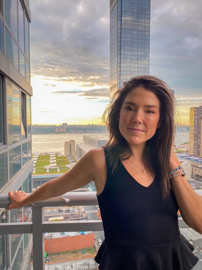 Why is it that it takes *moving away* to really make you start living life to the full? Perhaps we should be "living like our time is limited" every day. #life #catholic #christianity #moving #advice #quotes #nyc #ohio #friendship #wellness