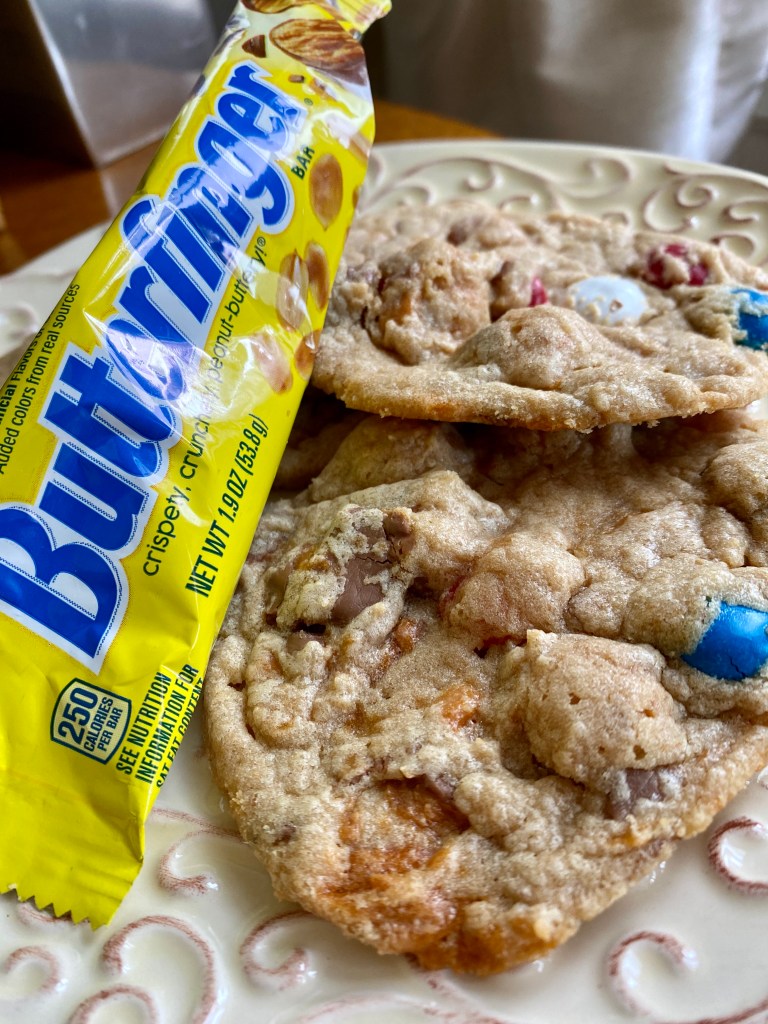 Butterfinger Cookies by BeautyBeyondBones #dessert #treats #yummy #butterfinger #chocolate #peanutbutter #cookies #food #edrecovery