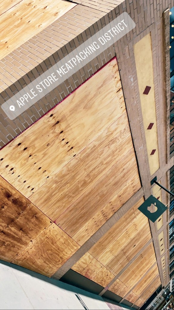 The New York "Ick" - a highly scientific term where qualities you once held dear about #Manhattan instantly become sources of distain and disgust. If it happens, there's no turning back. #nyc #newyork #travel #life #home #family #catholic #newyorker #citylife