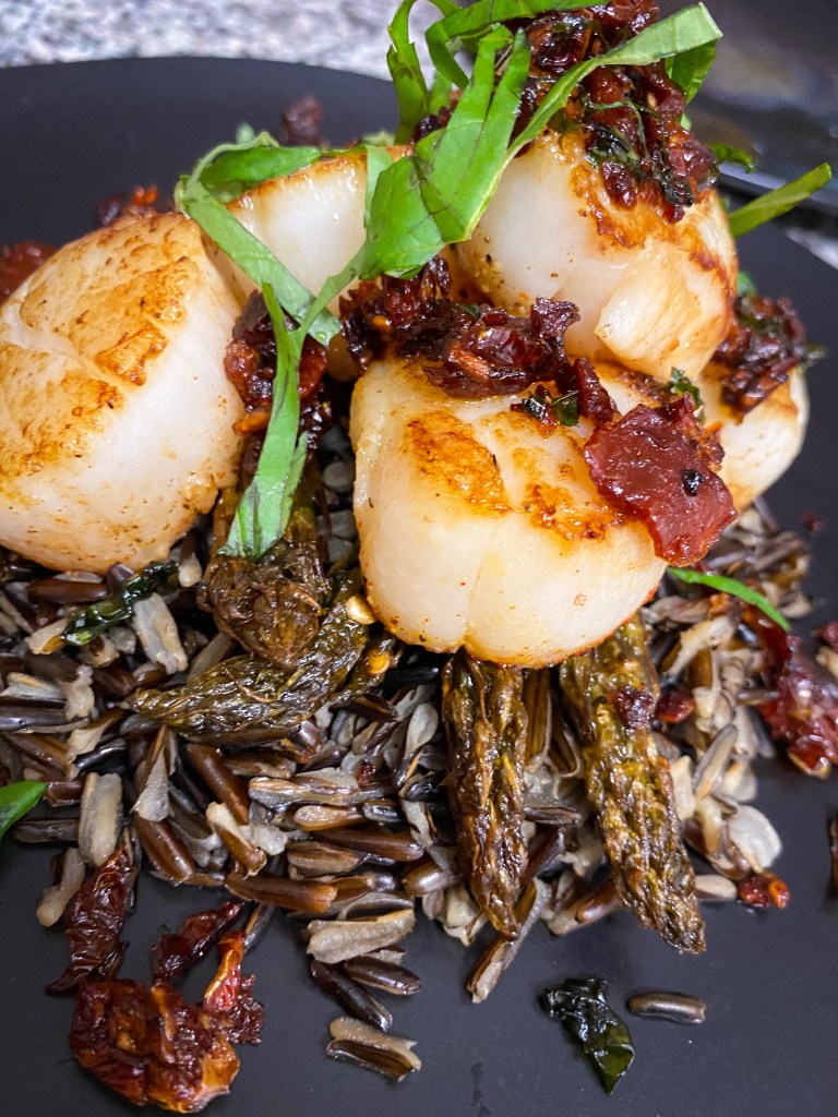 Pan Seared Scallops with Sun Dried Tomato Tapenade! By BeautyBeyondBones #food #healthyfood #glutenfree #paleo #keto #dairyfree #health #edrecovery 
