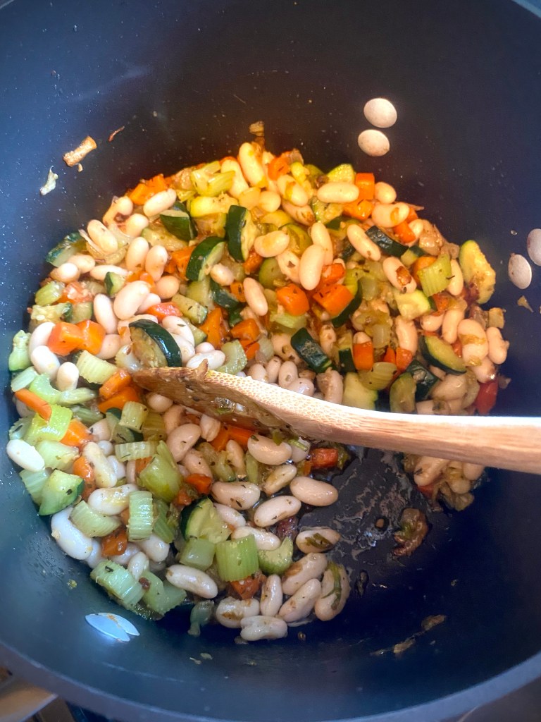 This White Bean Chicken Soup is a delicious -- and nutrient dense -- #soup! And you can whip it up in 30 minutes! It's the perfect gluten free and #keto meal for a lazy Saturday afternoon! #food #cooking #glutenfree #soup #recipe #paleo #lowcarb #healthyfood