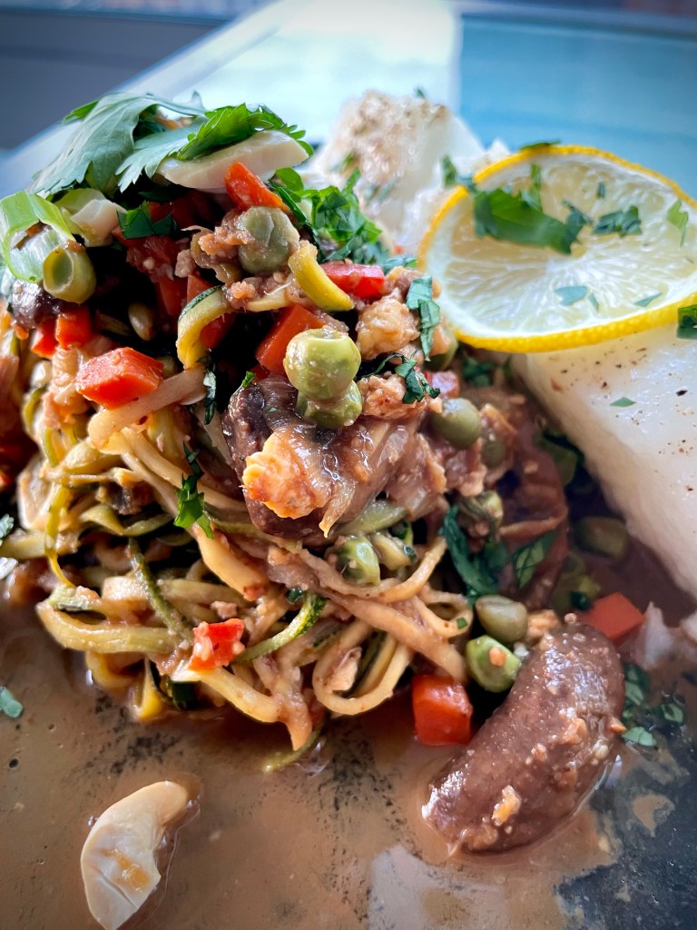 My Pad Thai recipe is outrageously delicious…and SECRETLY LOW CARB! That’s right! It uses half zucchini noodles and half brown rice noodles! (Or you have the option of being fully one or the other!) The sauce is out of this world too - it’s my favorite meal for a reason! #keto #glutenfree #lowcarb #dinner #healthyfood #healthyrecipes #food #dinner #edrecovery #recovery 