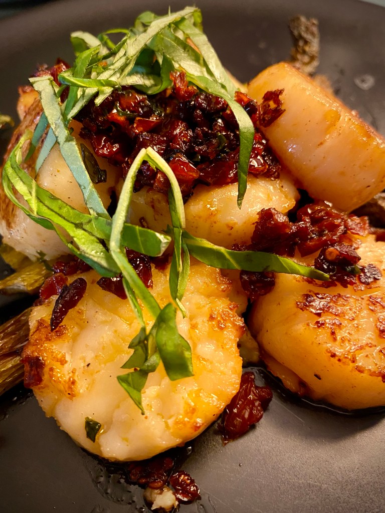 Pan Seared Scallops with Sun Dried Tomato Tapenade! By BeautyBeyondBones #food #healthyfood #glutenfree #paleo #keto #dairyfree #health #edrecovery 